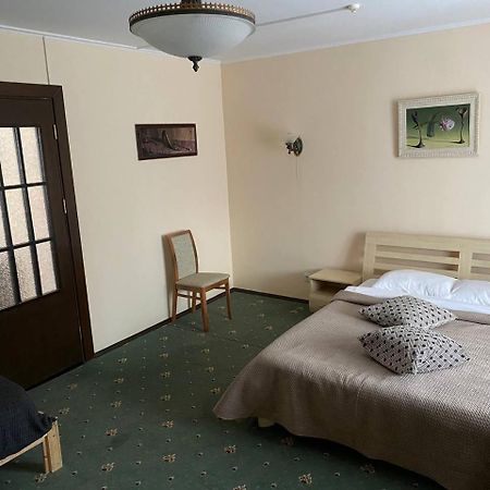 Vilni Vitry Hotel Oszmoloda Kültér fotó